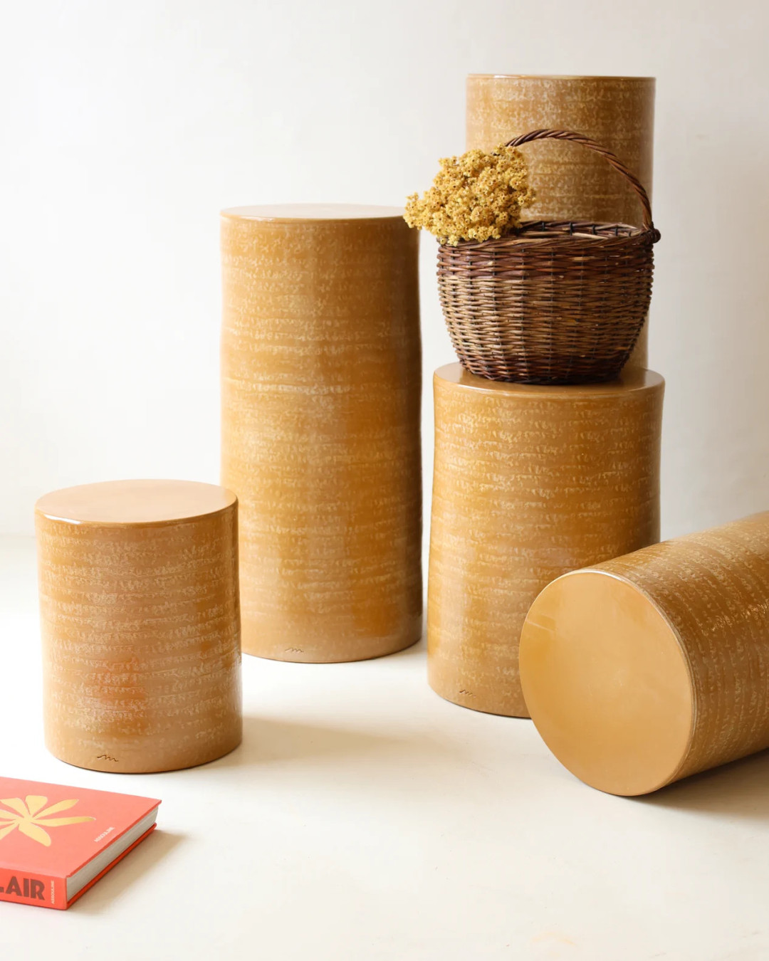 Roucas — Artisan ceramic side table and column | Masamé