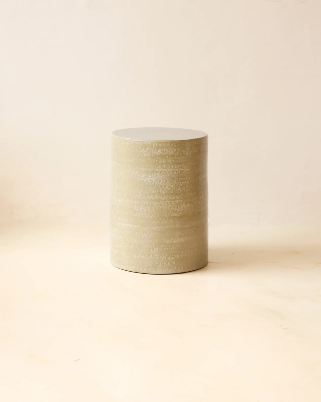 Roucas — Artisan ceramic side table and column | Masamé
