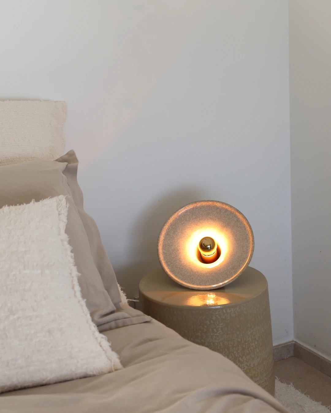 Gigaro M — Glazed ceramic portable lamp D23 | Masamé