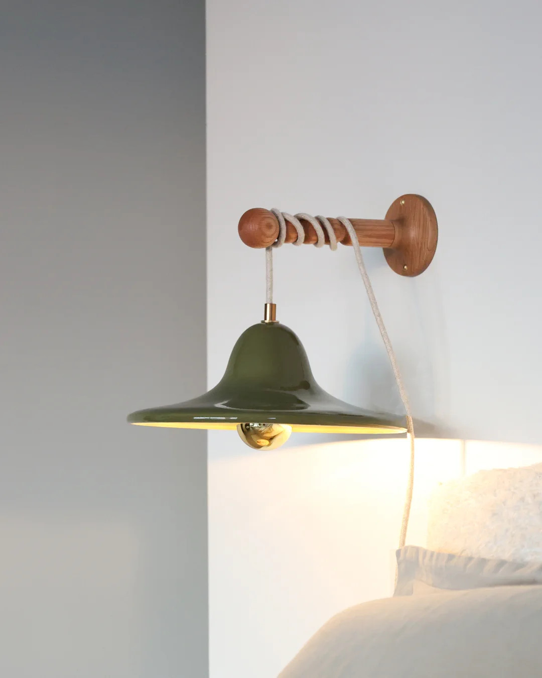 Gigaro L — Glazed ceramic portable lamp D30 | Masamé